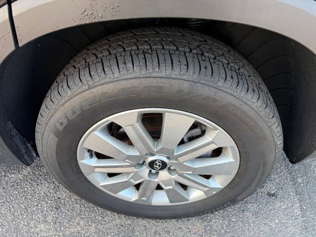 Used 2025 Hyundai Palisade SEL AWD/4WD image 16