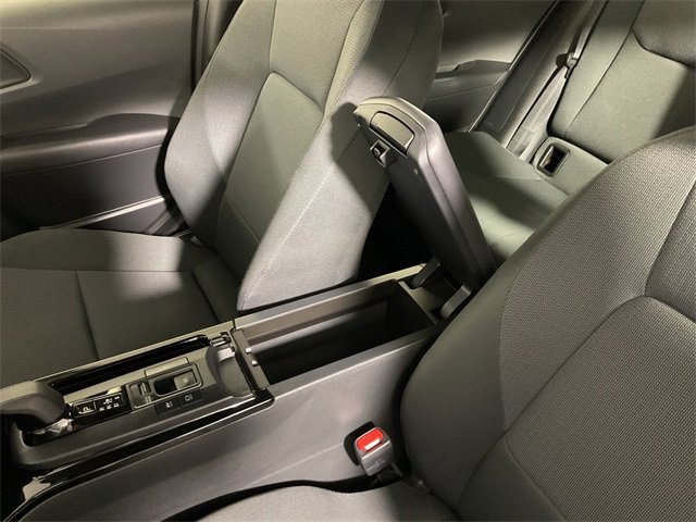 Used 2025 Toyota Prius LE image 28