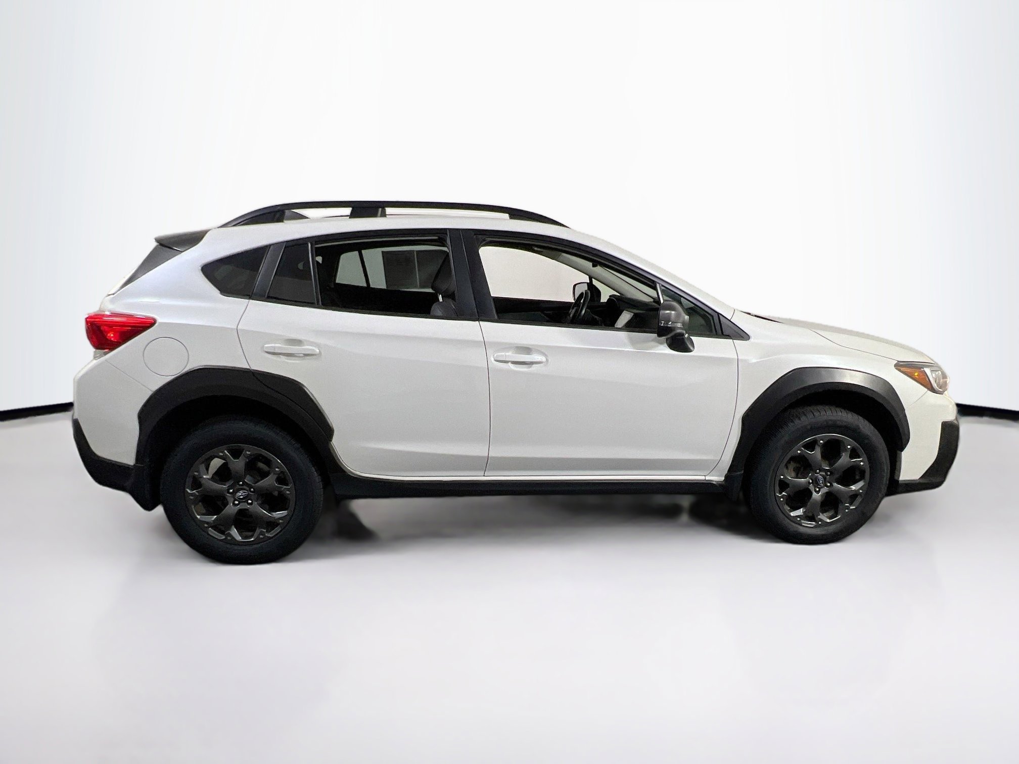 Used 2022 Subaru Crosstrek 2.5i Sport w/ Moonroof Package image 4