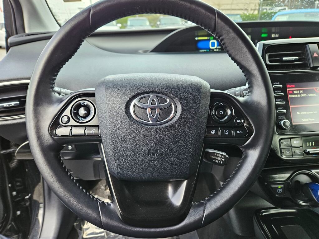Used 2020 Toyota Prius XLE image 2