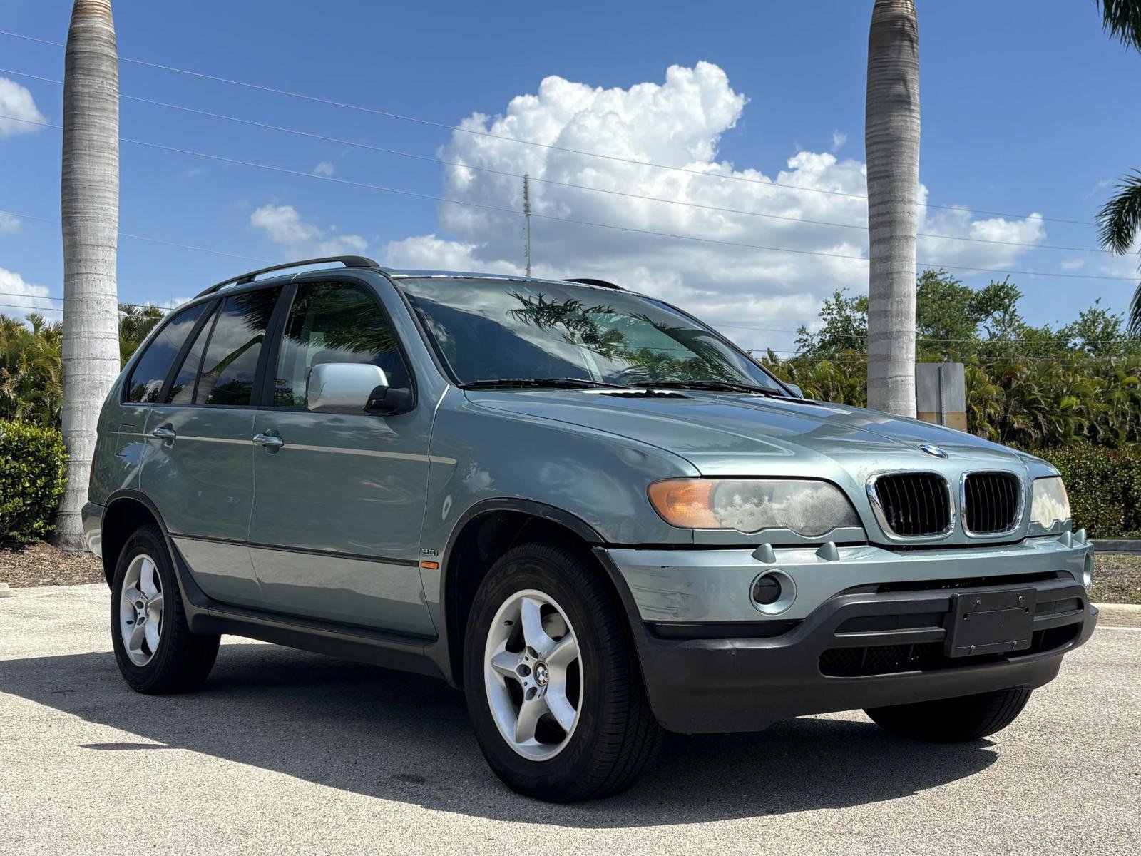 Used 2002 BMW X5 3.0i image 4
