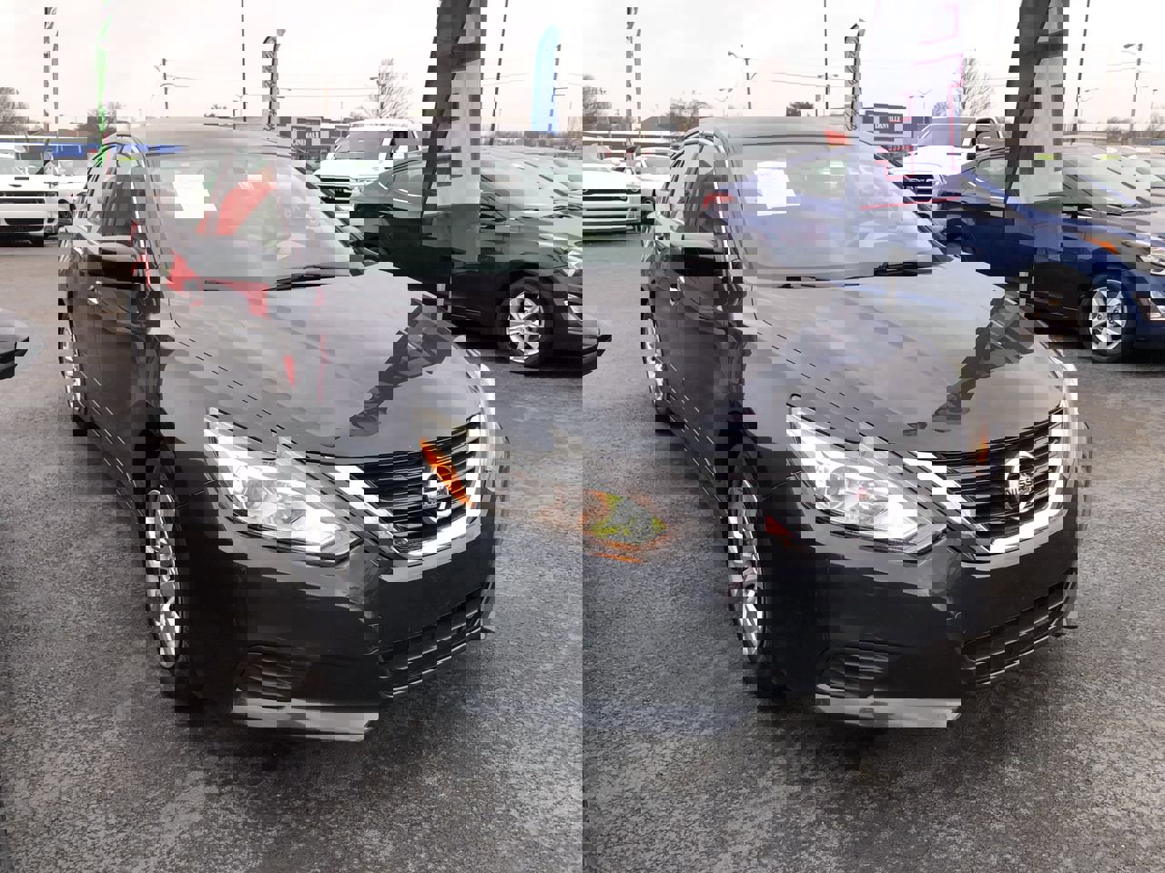 Used 2016 Nissan Altima 2.5 S w/ Power Driver Seat Package image 7