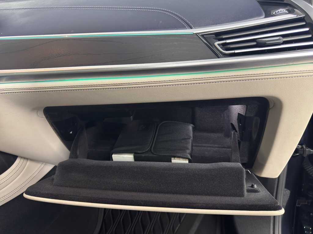 Used 2020 BMW X7 M50i AWD/4WD image 45