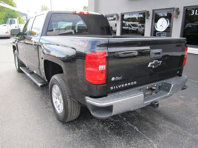 Used 2018 Chevrolet Silverado 1500 LT w/ All Star Edition AWD/4WD image 3