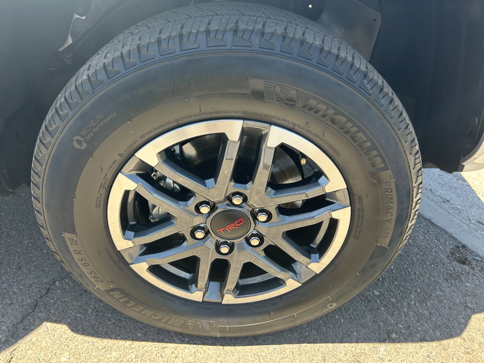 Used 2025 Toyota Tacoma TRD Sport AWD/4WD image 9