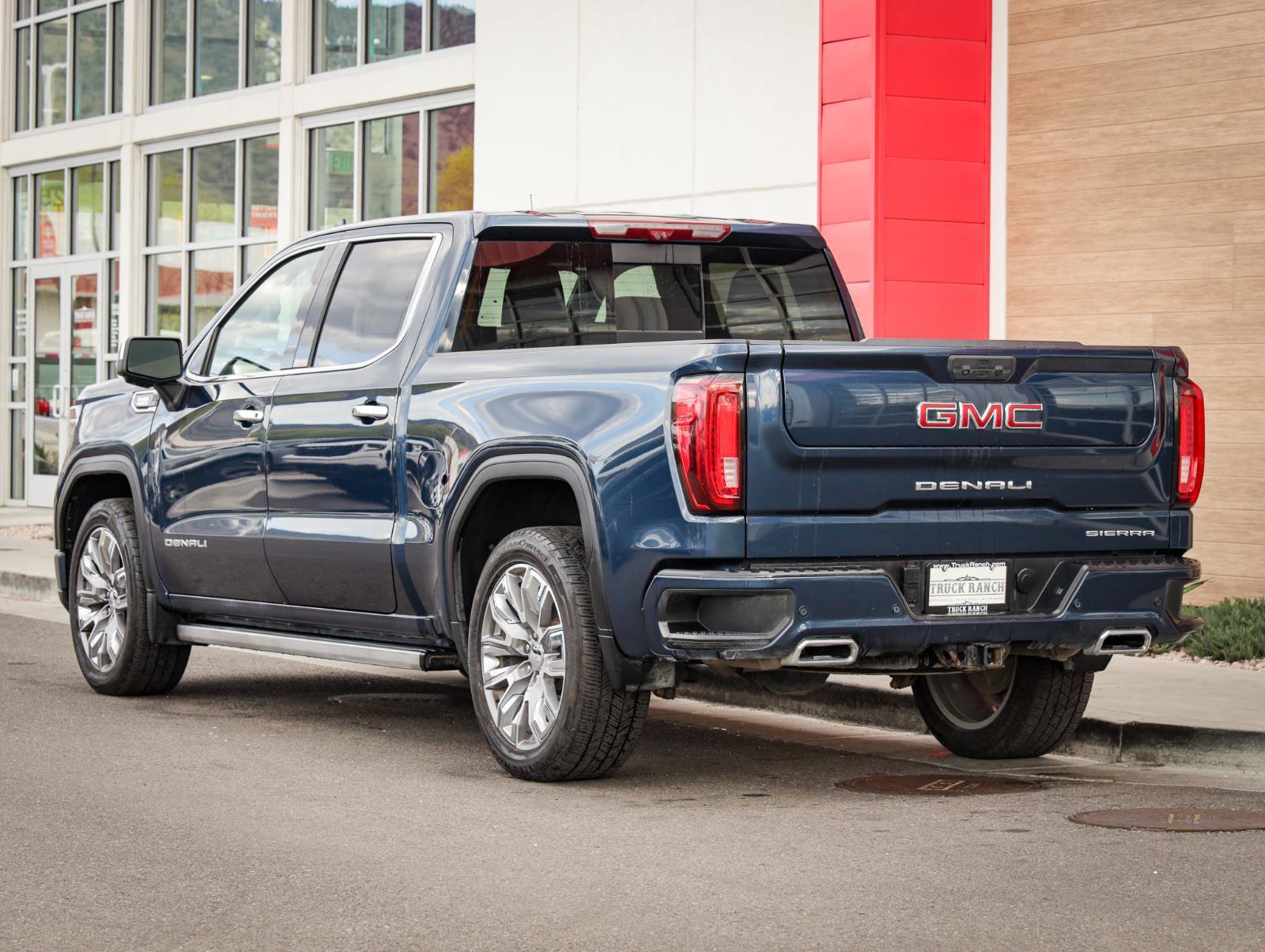 Used 2022 GMC Sierra 1500 Denali w/ Denali Reserve Package image 6