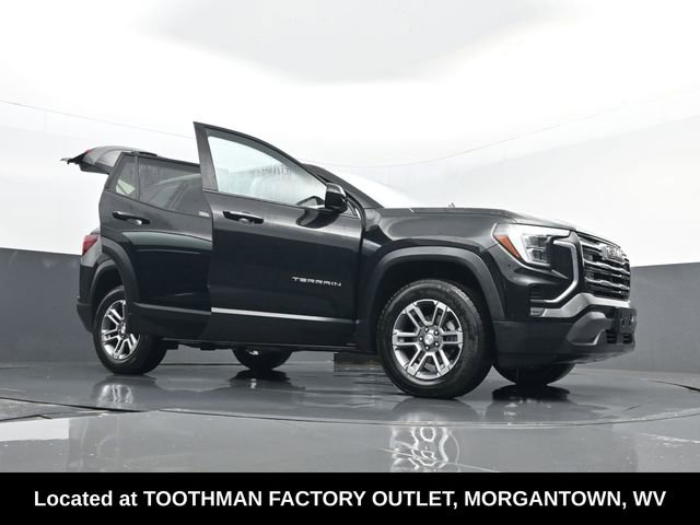 Used 2025 GMC Terrain Elevation image 32