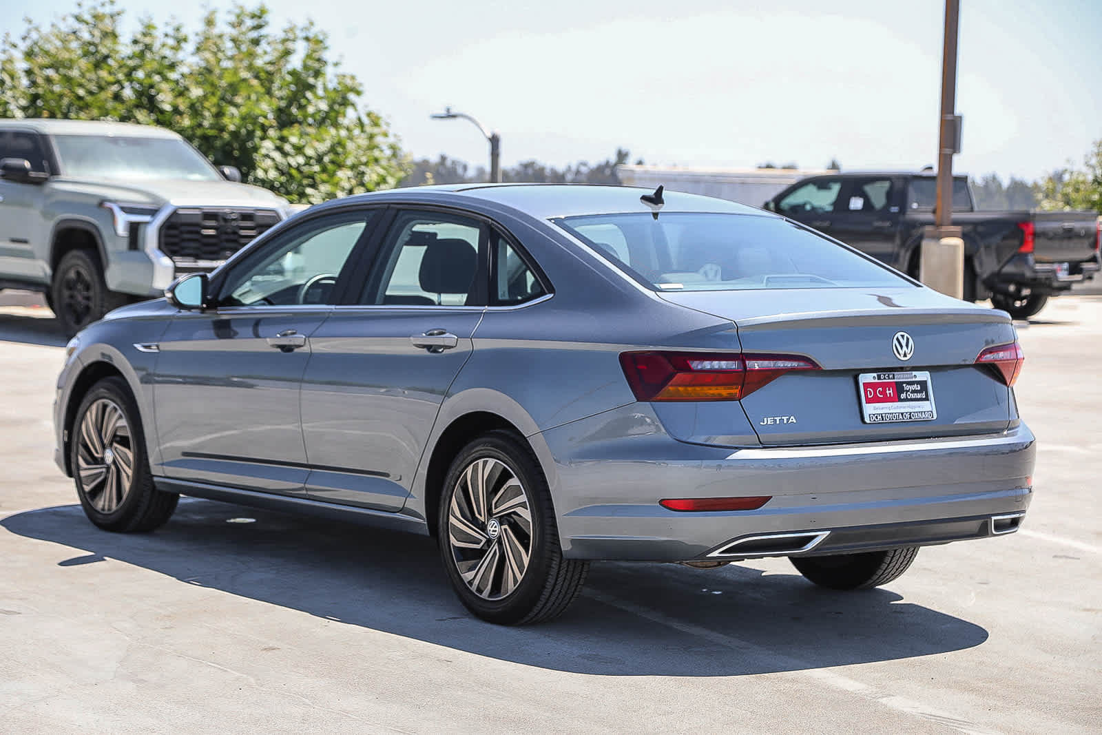 Used 2019 Volkswagen Jetta SEL Premium FWD image 7