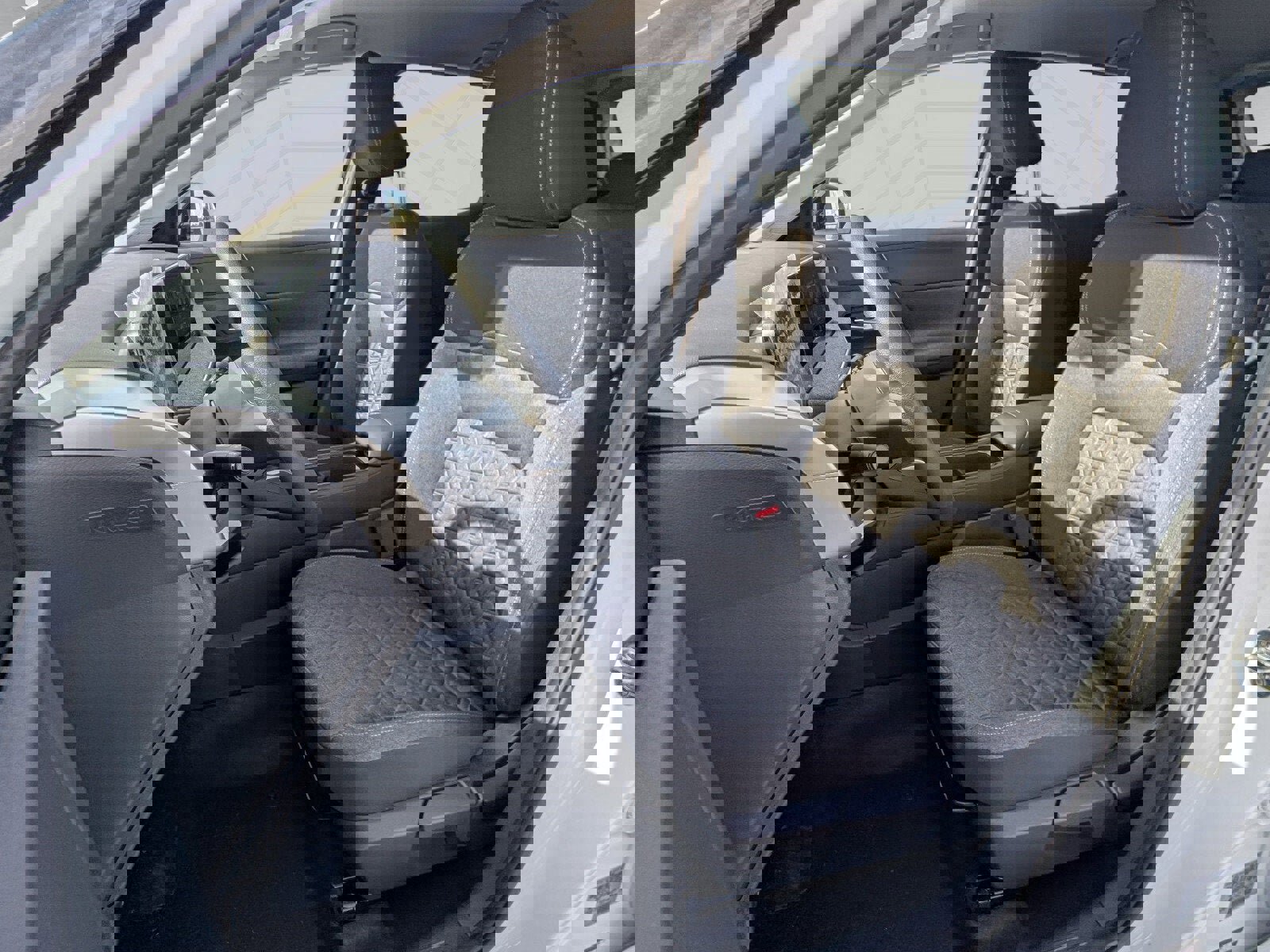 New 2026 Nissan Kicks SV w/ Cold Weather Package image 4