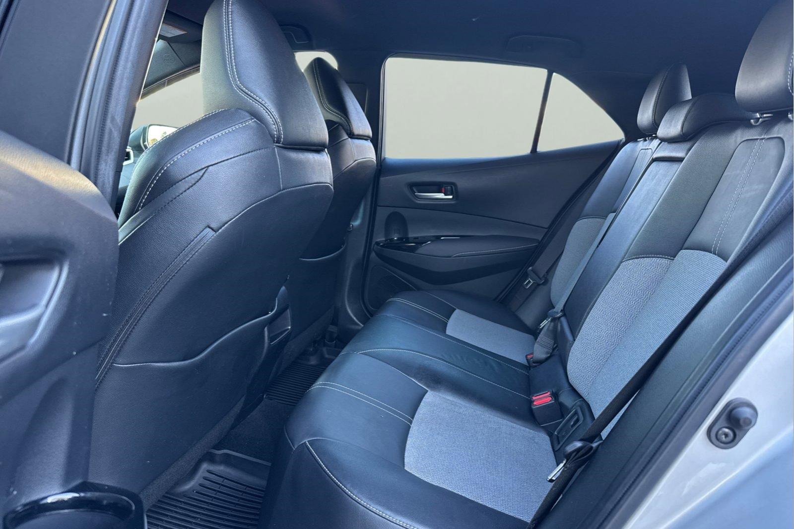 Used 2020 Toyota Corolla XSE image 5