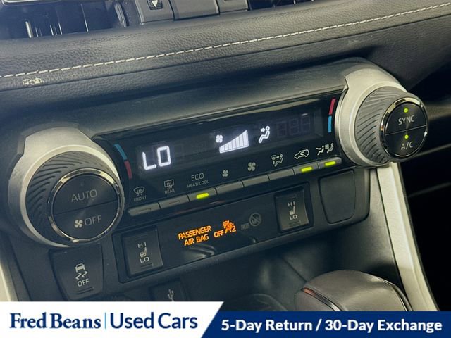 Used 2022 Toyota RAV4 XLE Premium image 16