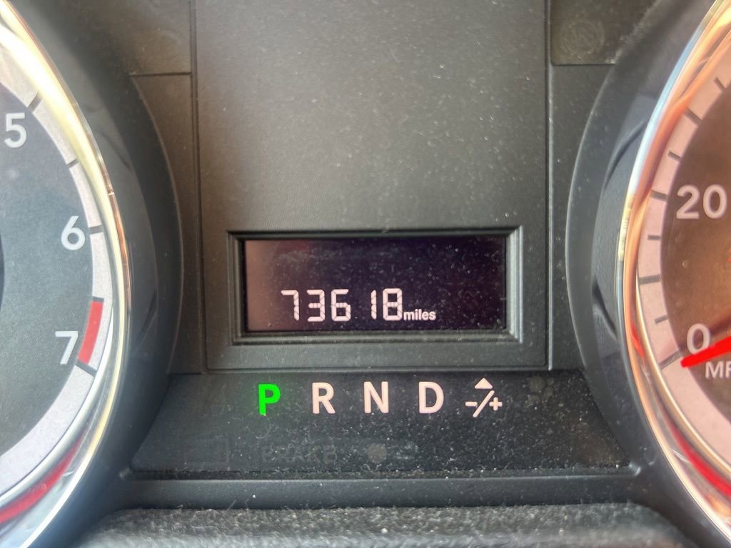 Used 2020 Dodge Grand Caravan SE w/ UConnect Hands-Free Group image 17