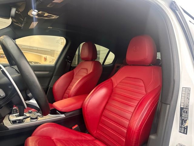 Used 2022 Alfa Romeo Stelvio Veloce AWD/4WD image 12