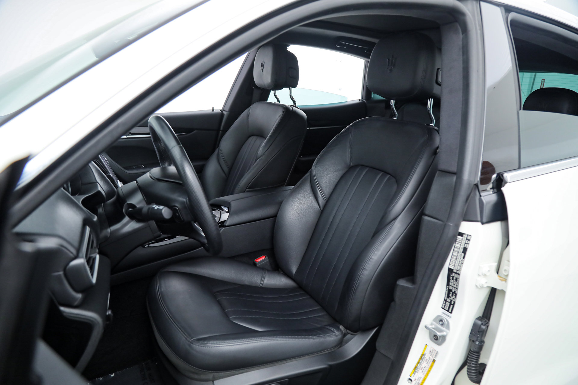 Certified 2023 Maserati Levante GT image 19