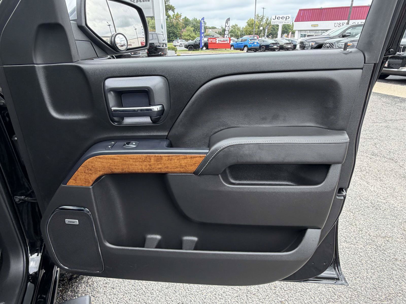 Used 2018 Chevrolet Silverado 1500 High Country AWD/4WD image 35