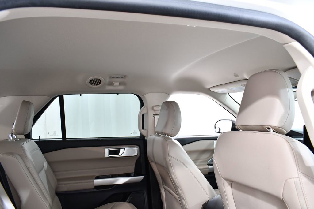 Used 2022 Ford Explorer Limited w/ Limited Technology Package image 18