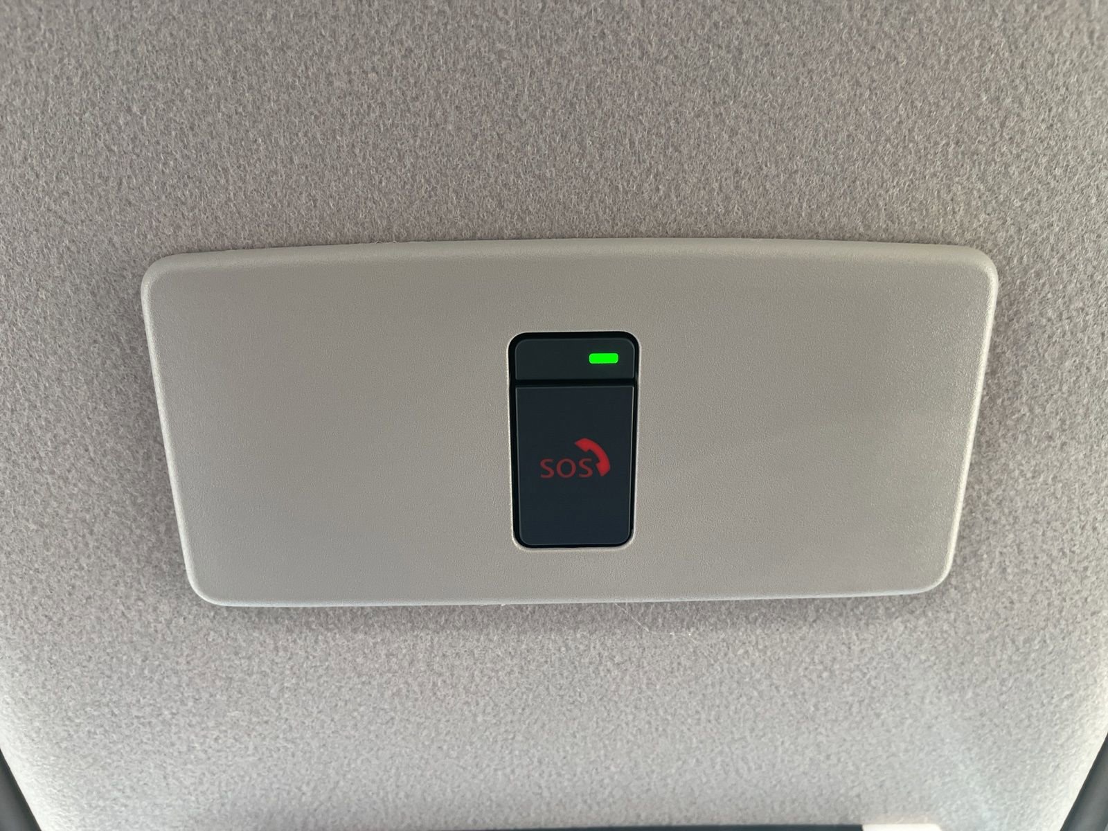 New 2025 Nissan Versa SR image 19