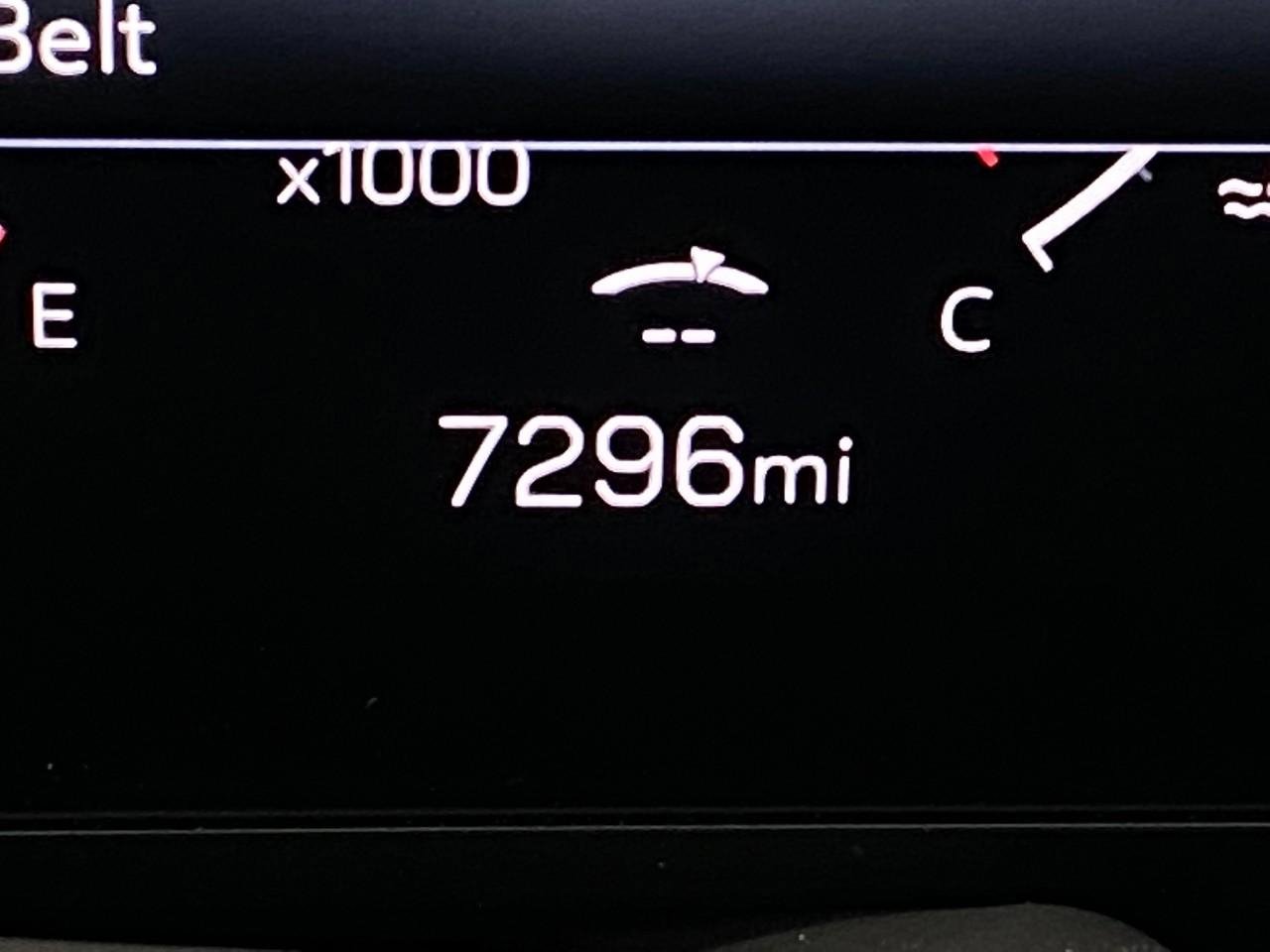 Used 2025 GMC Yukon XL Denali w/ Sun & Power Step Package image 20