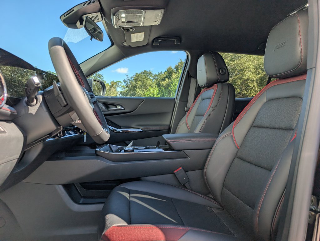 New 2027 Chevrolet Equinox RS FWD image 14