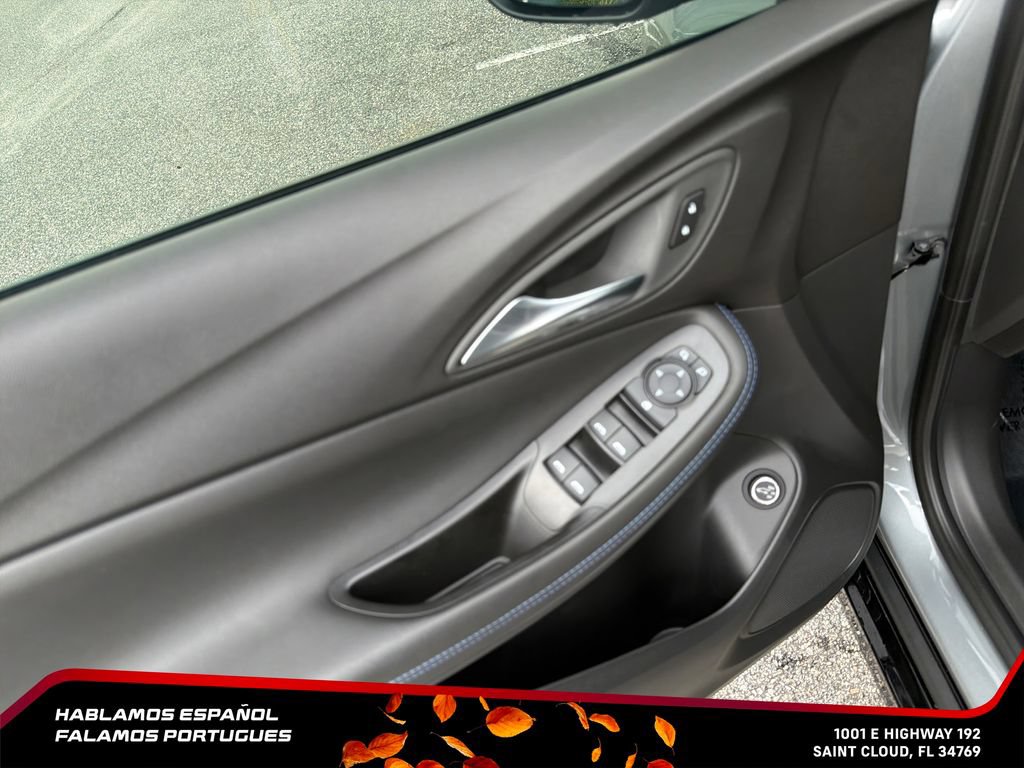 Used 2025 Buick Encore GX Sport Touring w/ Advanced Technology Package FWD image 13