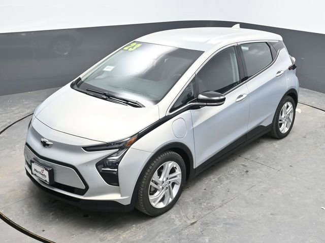 Used 2023 Chevrolet Bolt LT w/ Driver Confidence Package image 27