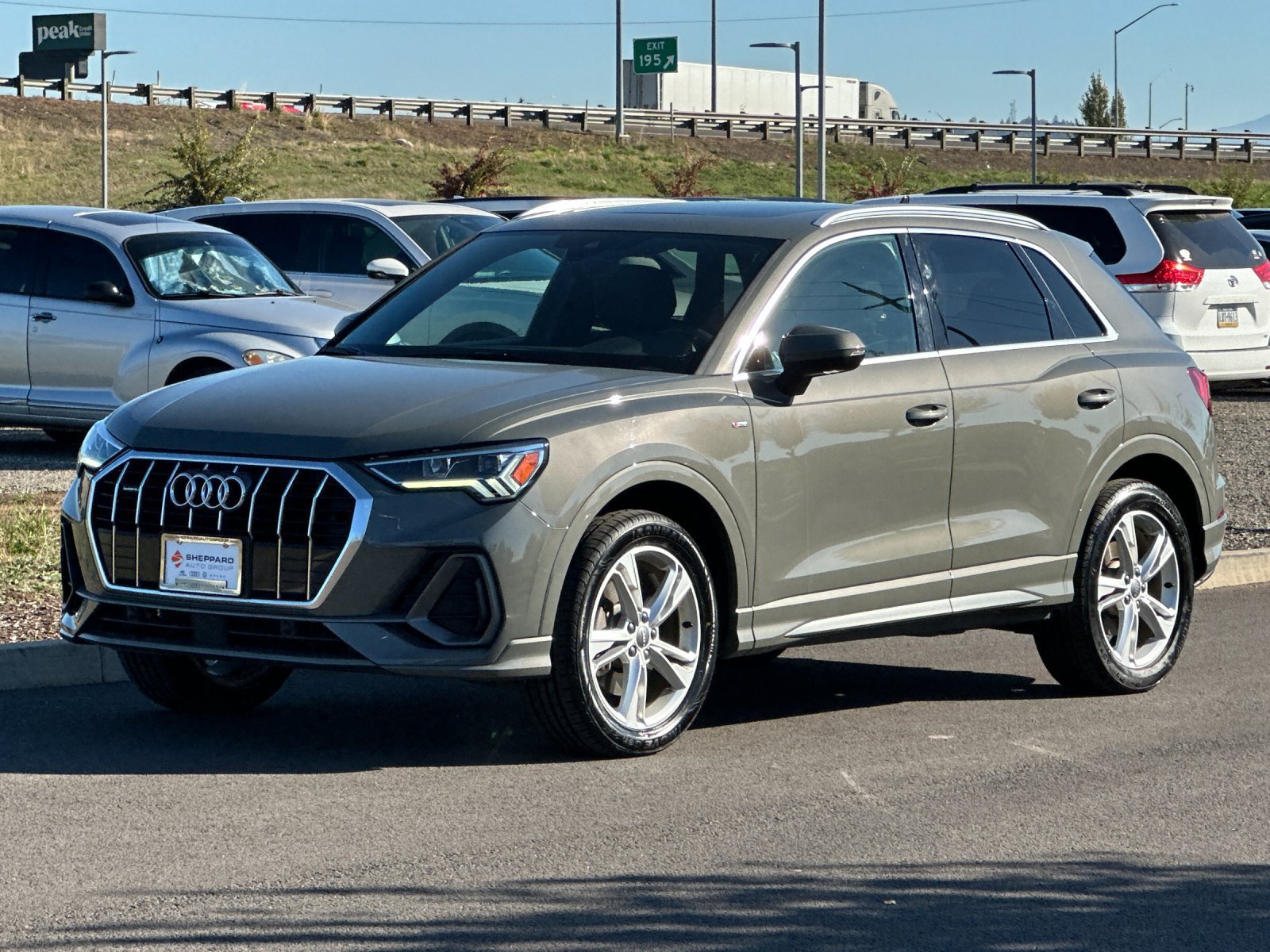 Used 2019 Audi Q3 2.0T Premium Plus AWD/4WD image 7