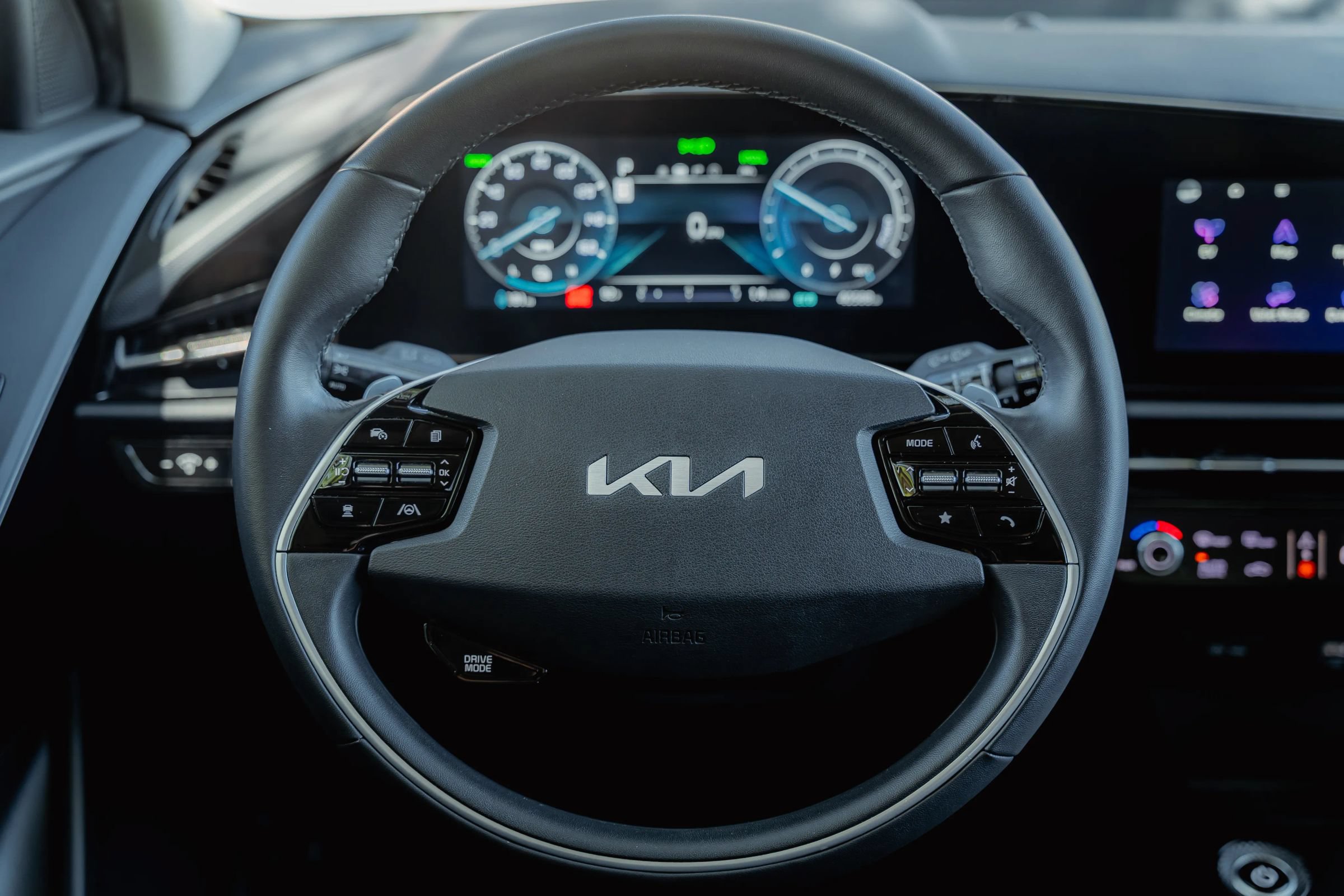 Used 2023 Kia Niro Wind FWD image 28