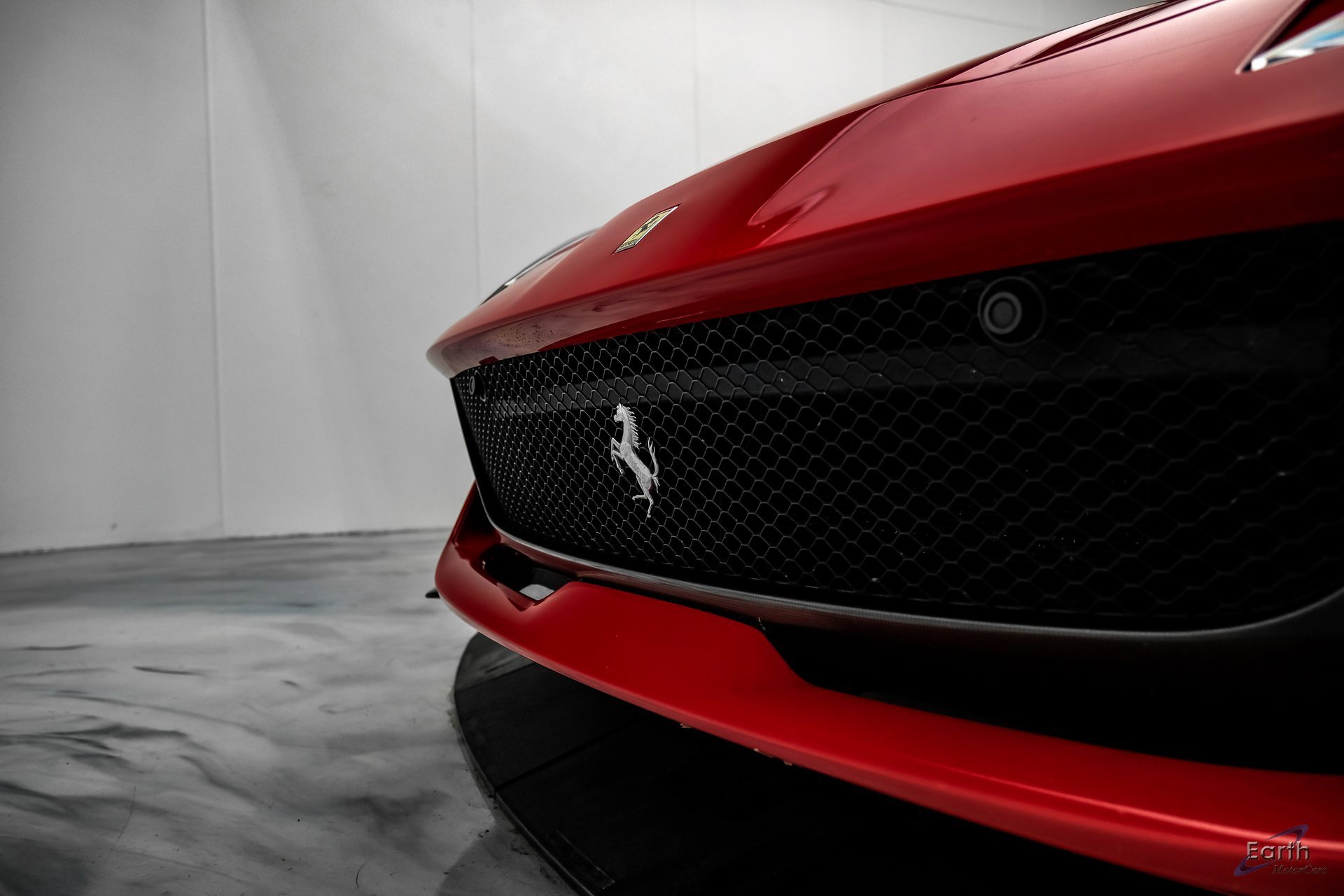 Used 2018 Ferrari 812 Superfast image 34