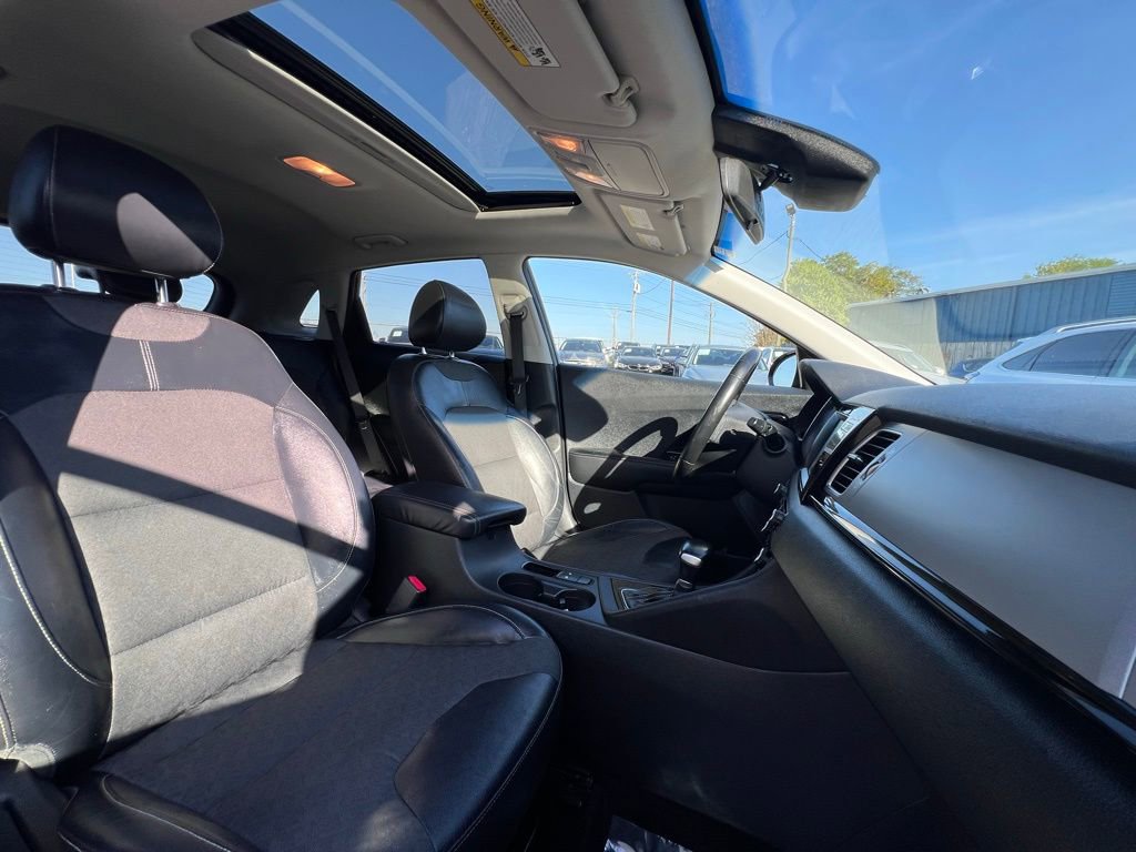 Used 2017 Kia Niro EX image 15