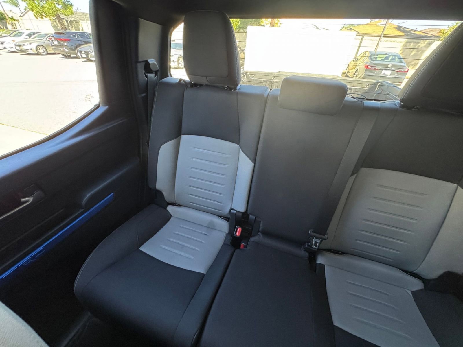 Used 2025 Toyota Tacoma TRD Off-Road image 39