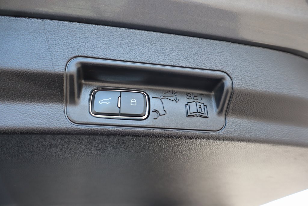 Used 2021 Ford Explorer XLT w/ Class III Trailer Tow Package image 24