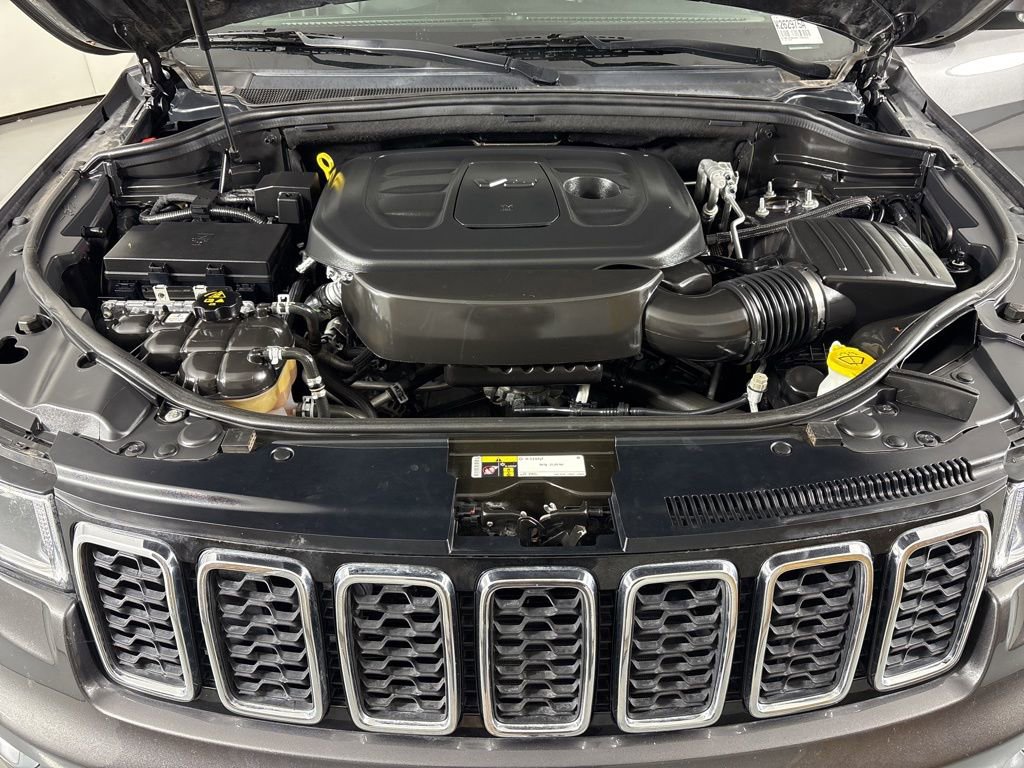 Used 2019 Jeep Grand Cherokee Limited image 36