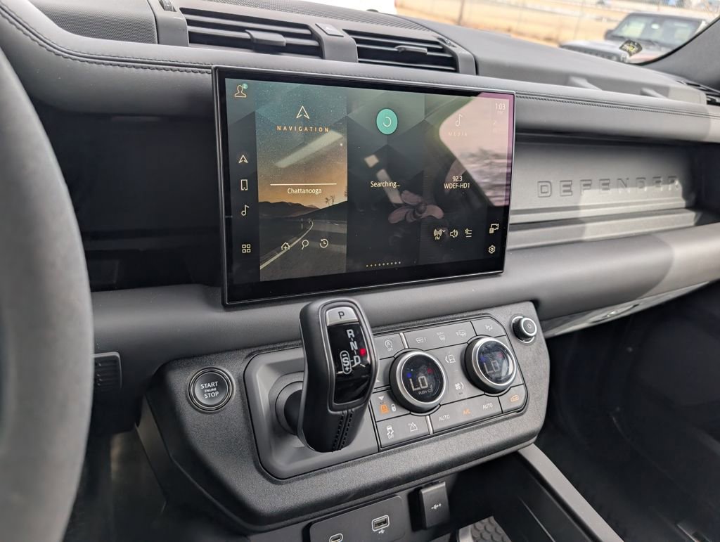 Used 2023 Land Rover Defender 90 V8 image 17