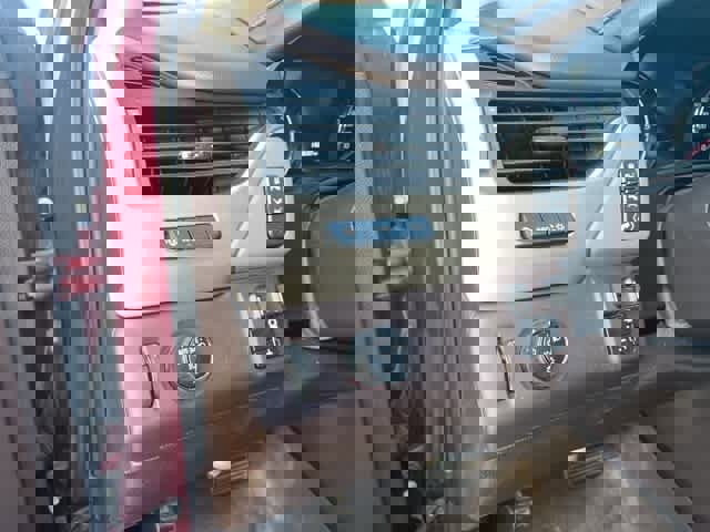 Used 2016 GMC Yukon XL Denali w/ Open Road Package image 5