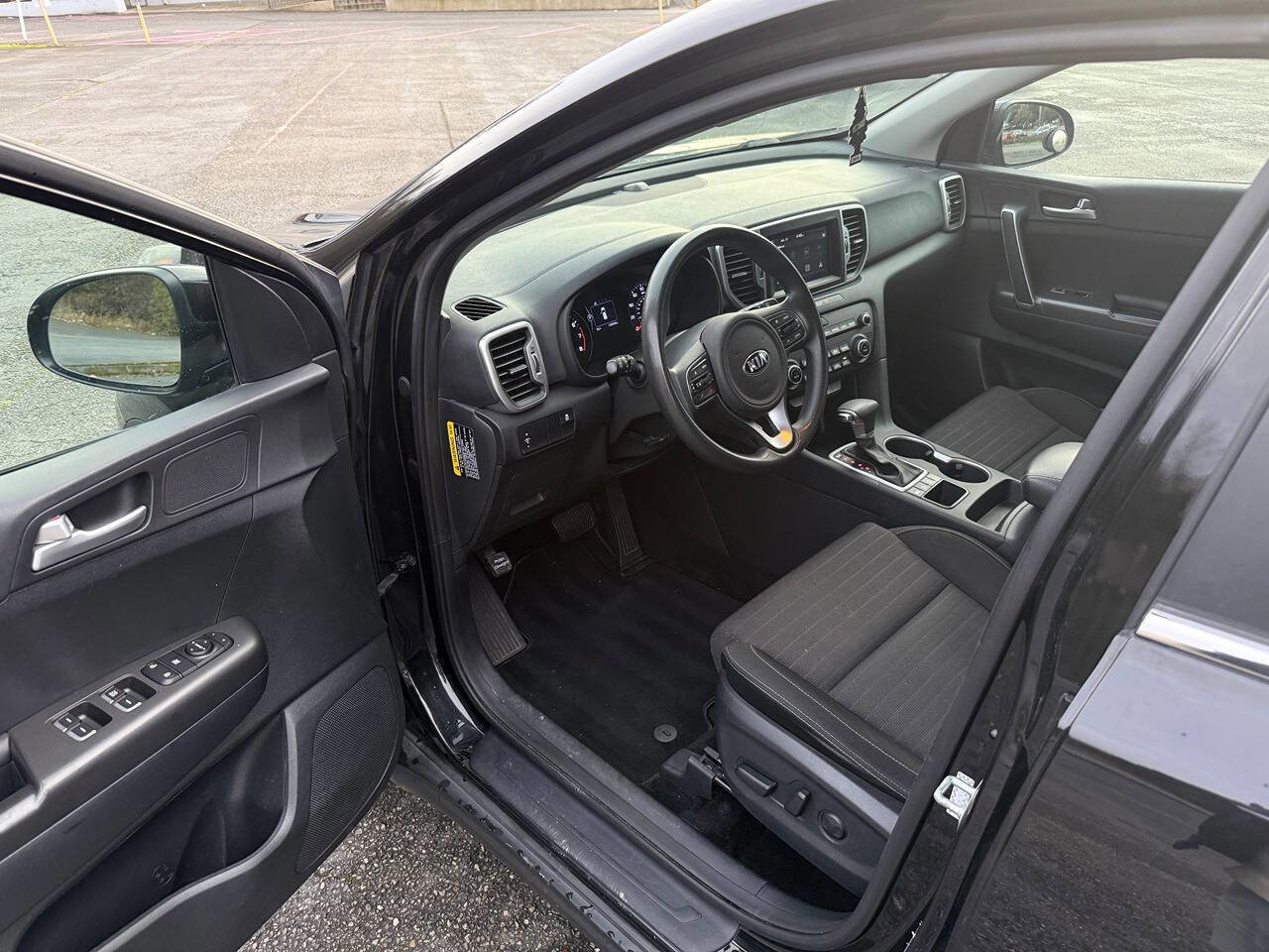 Used 2017 Kia Sportage LX w/ LX Popular Package image 15