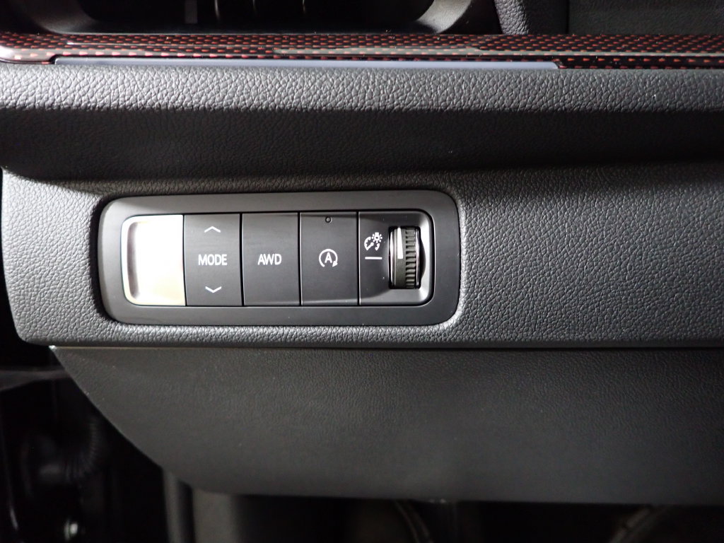 Used 2024 Chevrolet Traverse Z71 w/ Enhanced Driving Package AWD/4WD image 27