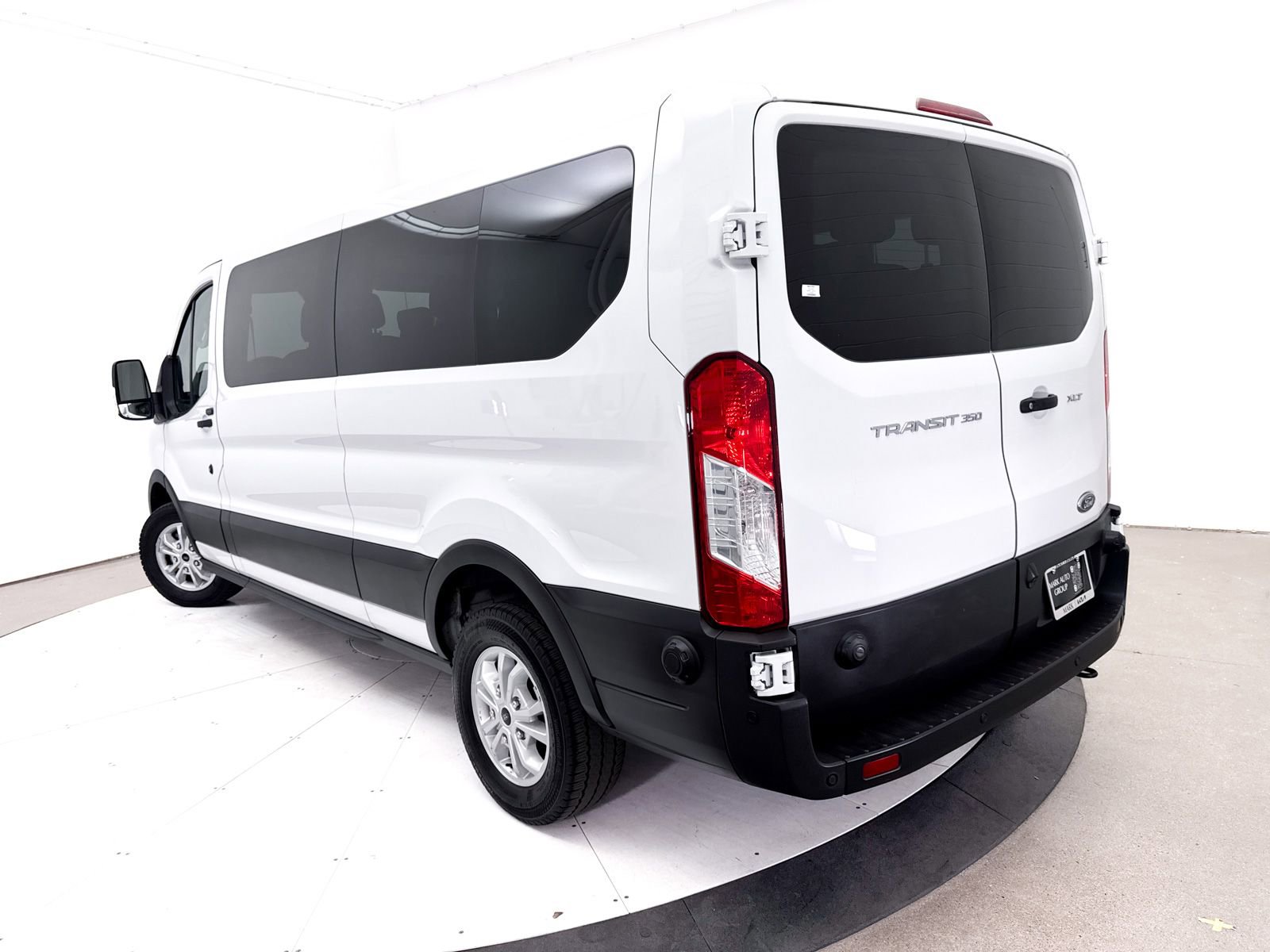 Used 2024 Ford Transit 350 XLT RWD image 2
