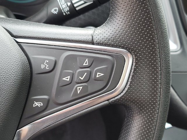 Used 2025 Chevrolet Malibu LT FWD image 13