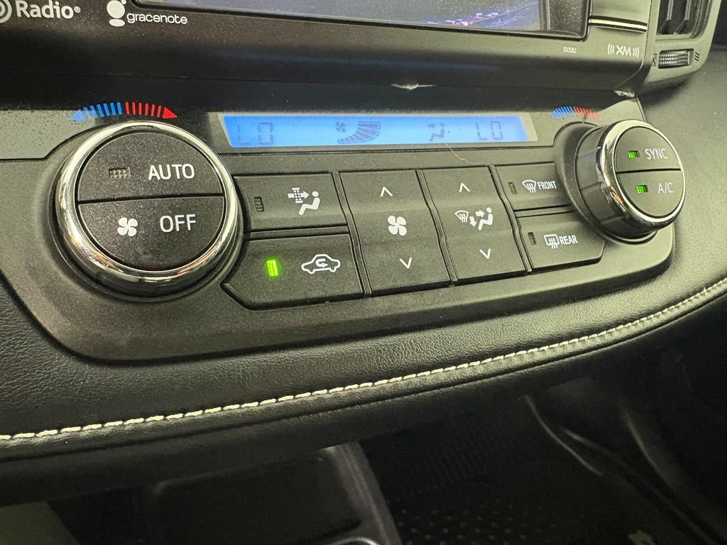 Used 2018 Toyota RAV4 XLE w/ Plus Extra Value Package AWD/4WD image 31