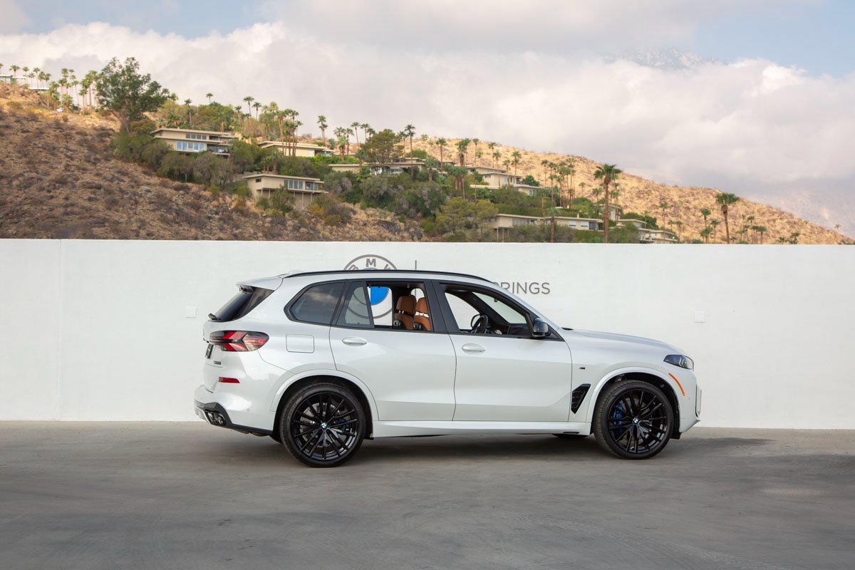 New 2026 BMW X5 M60i image 5