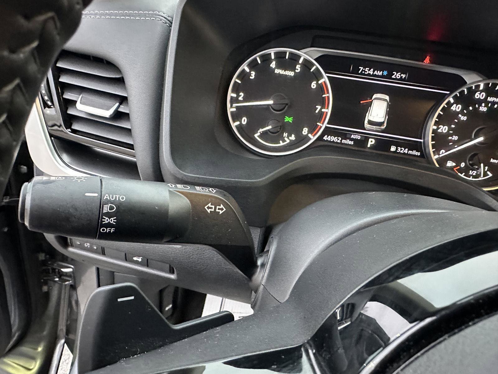 Used 2022 Nissan Rogue SV w/ SV Premium Package image 29