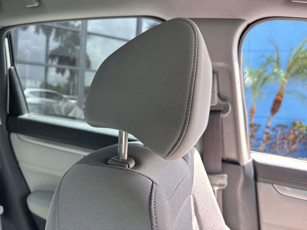 Used 2021 Honda CR-V LX image 16