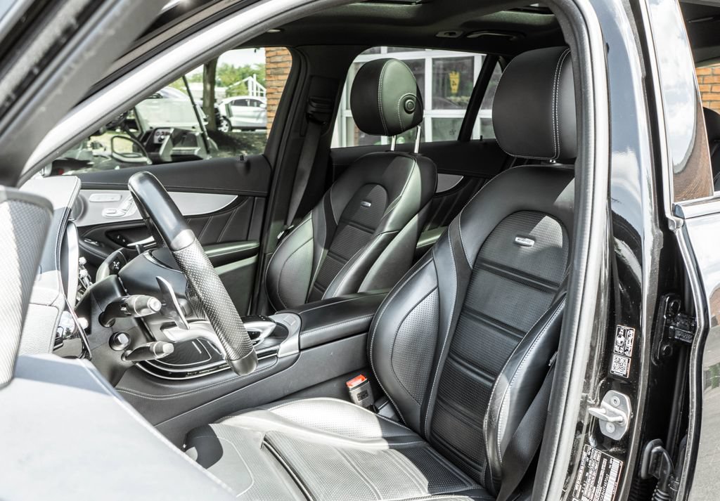 Used 2019 Mercedes-Benz GLC 63 AMG 4MATIC image 7