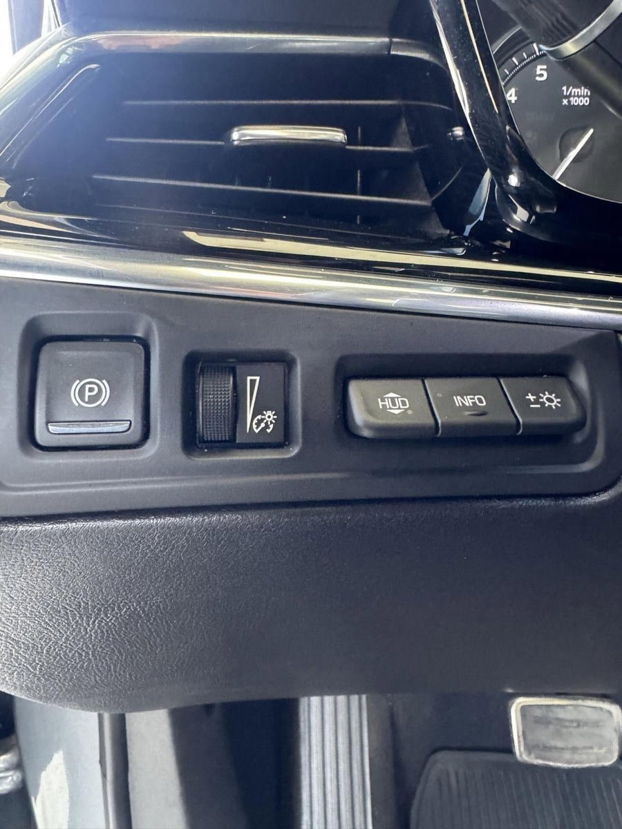 Used 2020 Cadillac XT6 Sport w/ Platinum Package AWD/4WD image 15