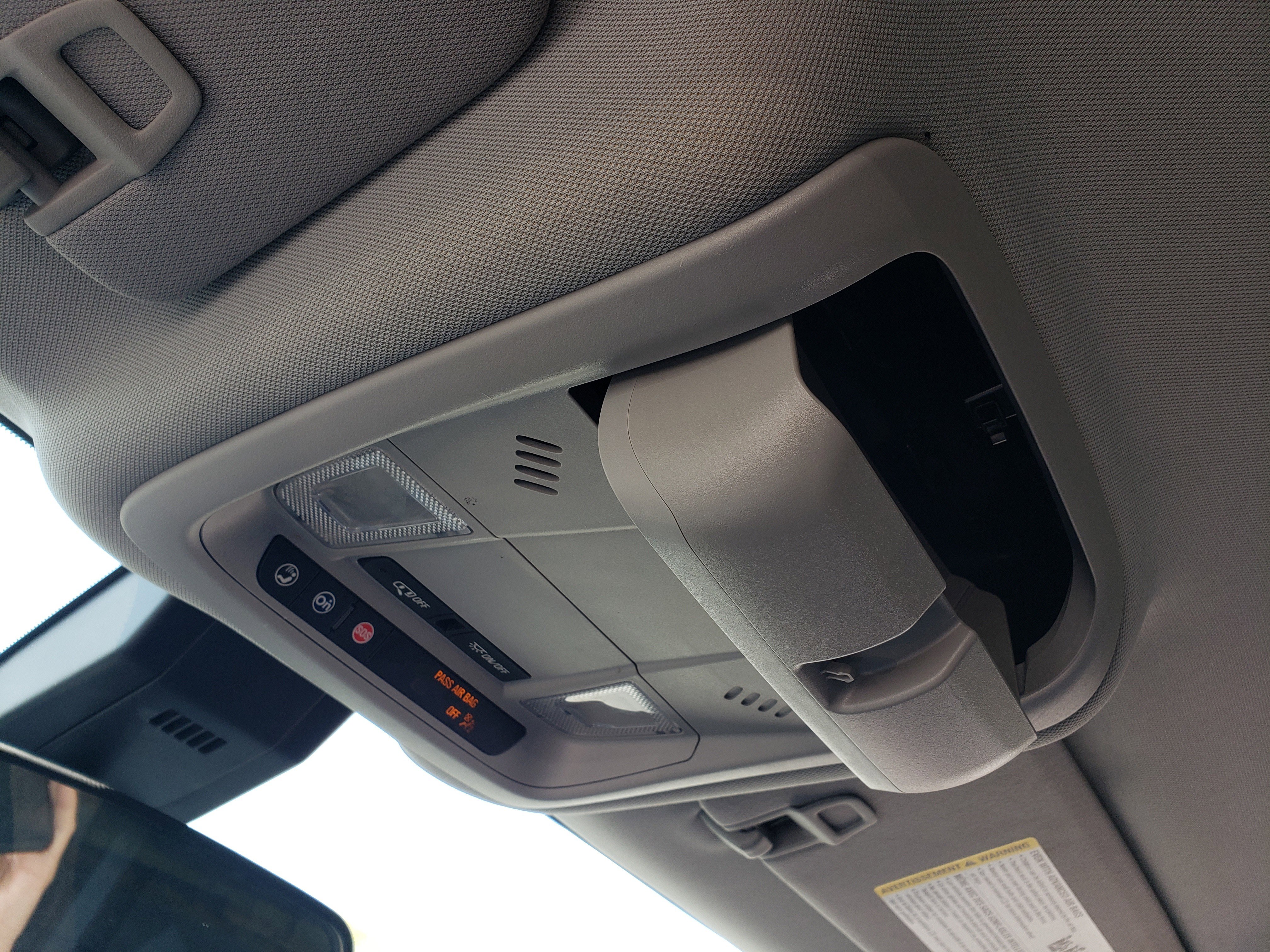 Used 2022 Chevrolet Equinox LT w/ Driver Convenience Package image 25