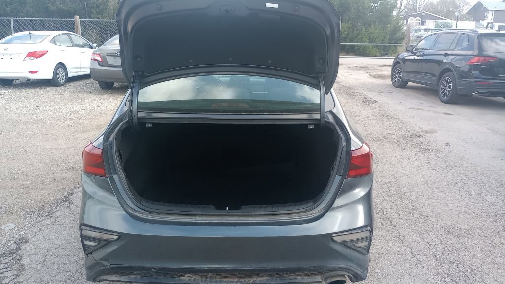 Used 2019 Kia Forte LXS image 17