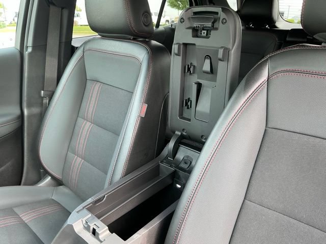Used 2024 Chevrolet Equinox RS FWD image 31