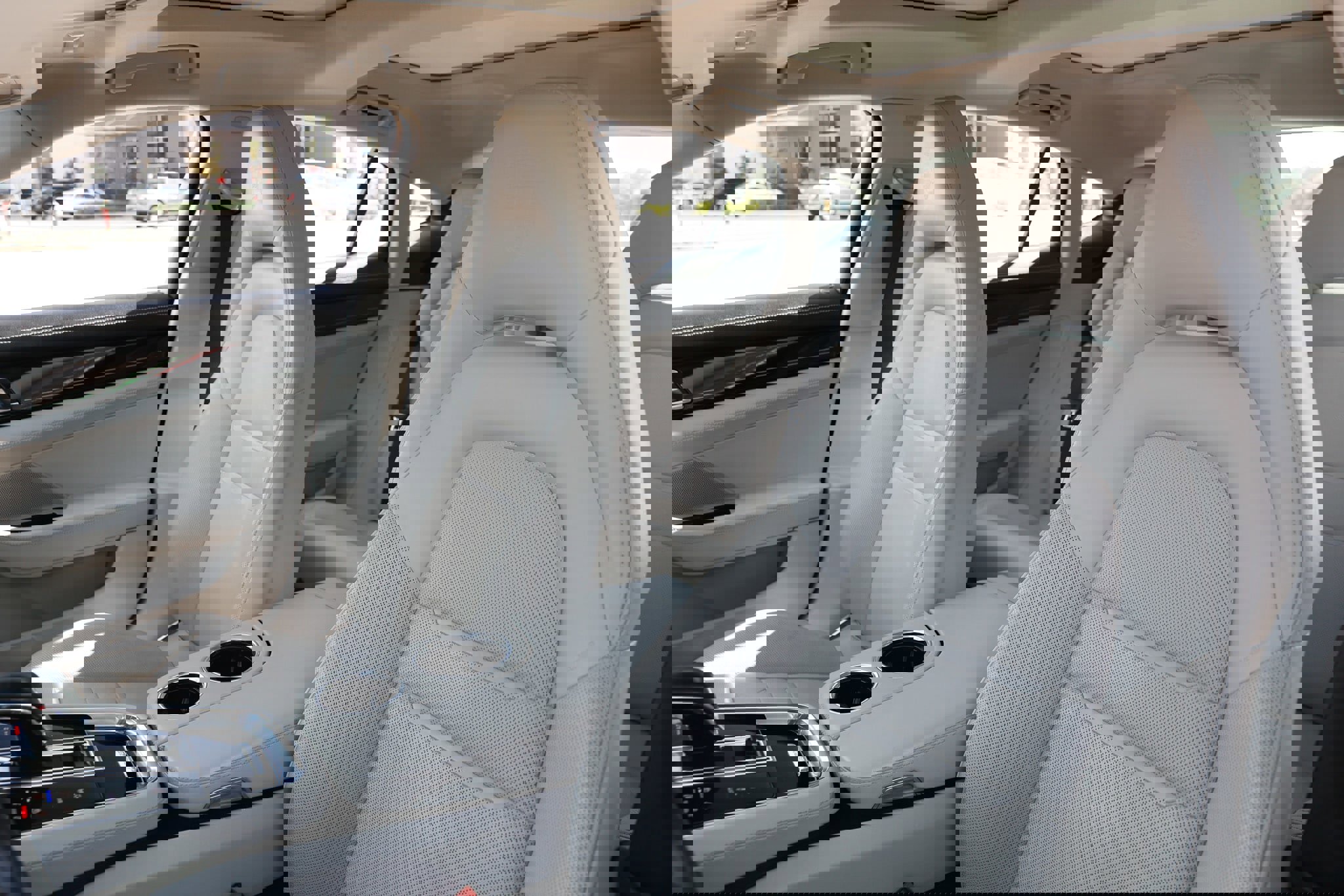 Used 2020 Porsche Panamera image 9