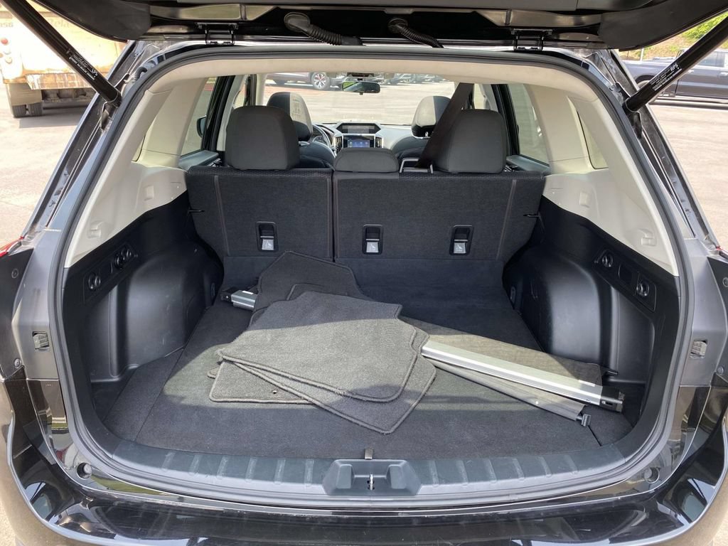 Used 2021 Subaru Forester Premium AWD/4WD image 12