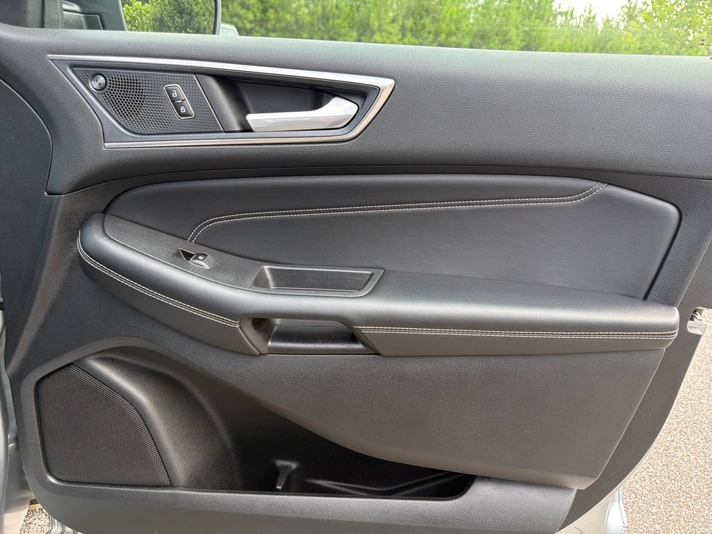 Used 2024 Ford Edge Titanium AWD/4WD image 52